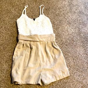 Adorable brand nwot romper!